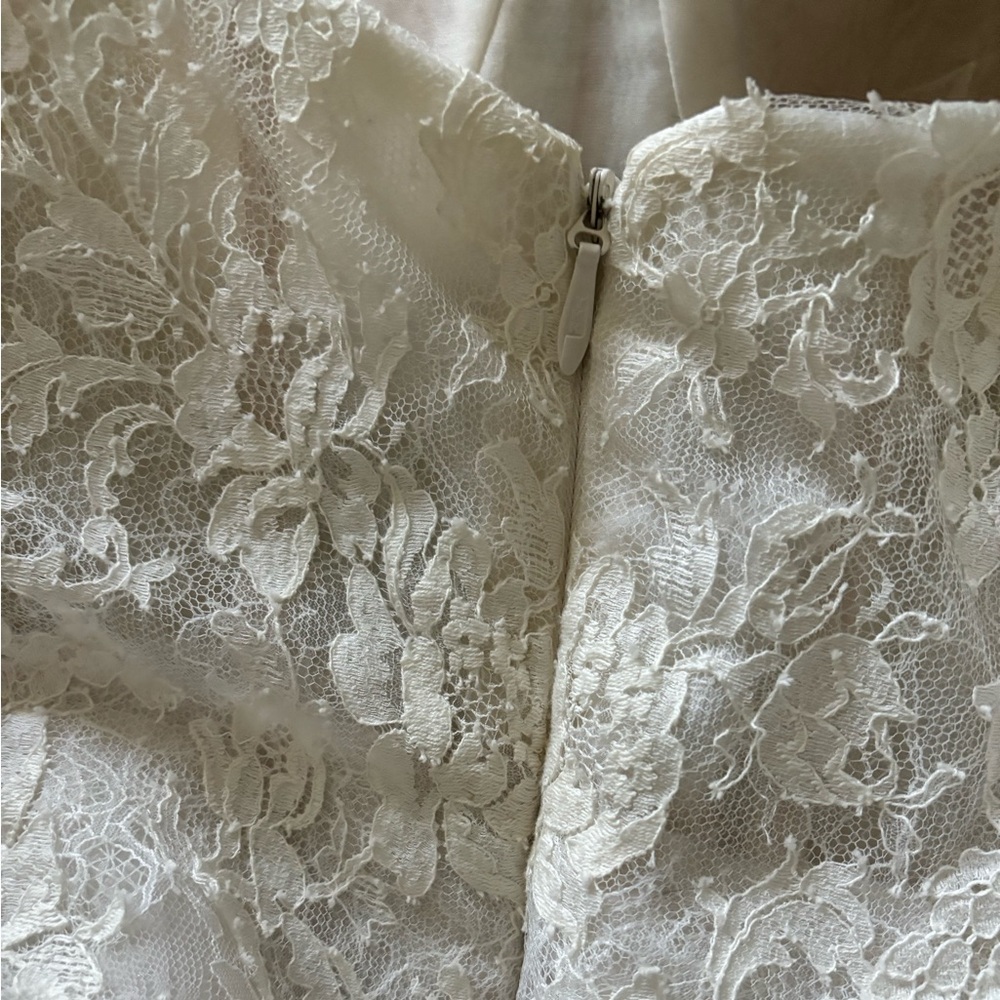 {NEW} Allison Webb Sutton Gown - Picture 6 of 10